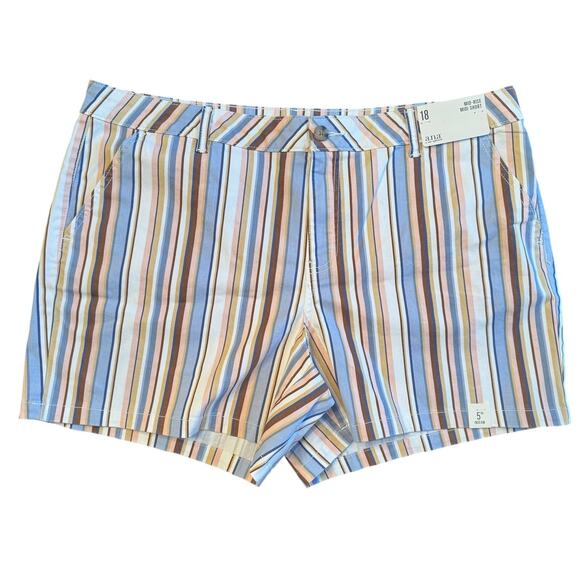 a.n.a NWT A New Approach Women's SZ 18 Mid-Rise Midi Shorts Stripe 5" Inseam - Picture 2 of 10